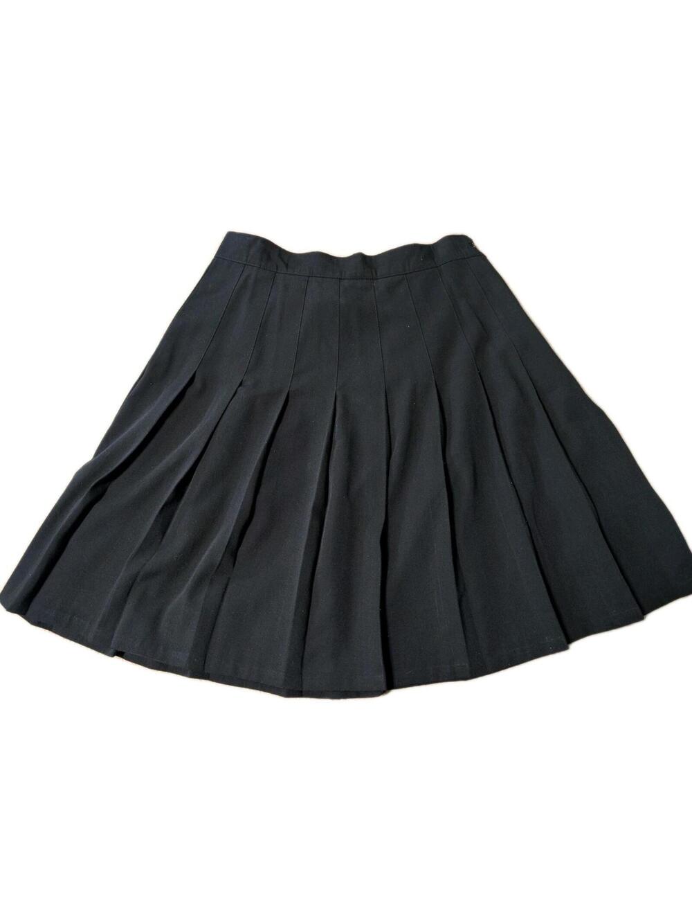 TR Bentley Black pencil skirt size 13/14 100% polyester zip up closer and button